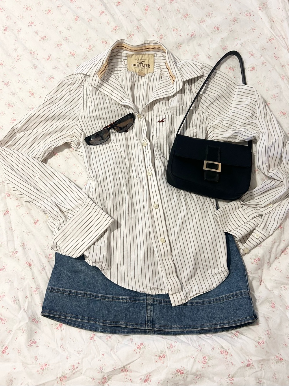 Vintage Y2K hollister classic pin stripe button down